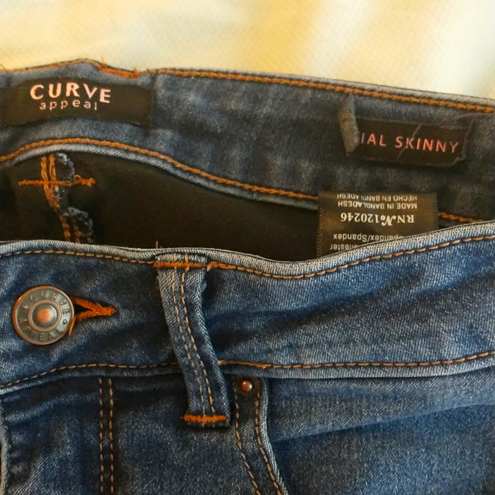 Curve Appeal Essential Skinny Jeans